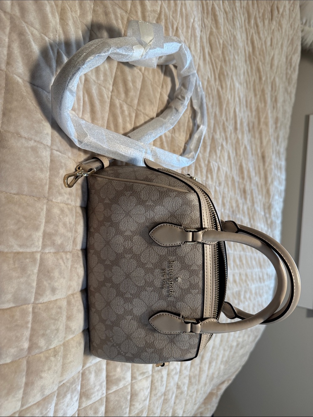 kate spade Cream and Light Gray Floral Logo Satchel - Picture 4 of 4